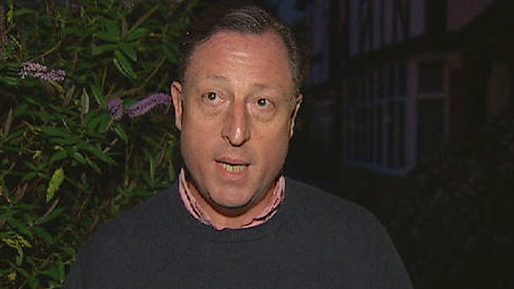 &#39;I will be cleared&#39; says ex NoW man Neville Thurlbeck - Channel 4 News - neville_thurlbeck_w