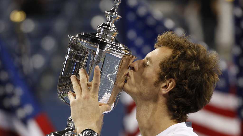 Andy Murray wins US Open in five-set thriller. (G)