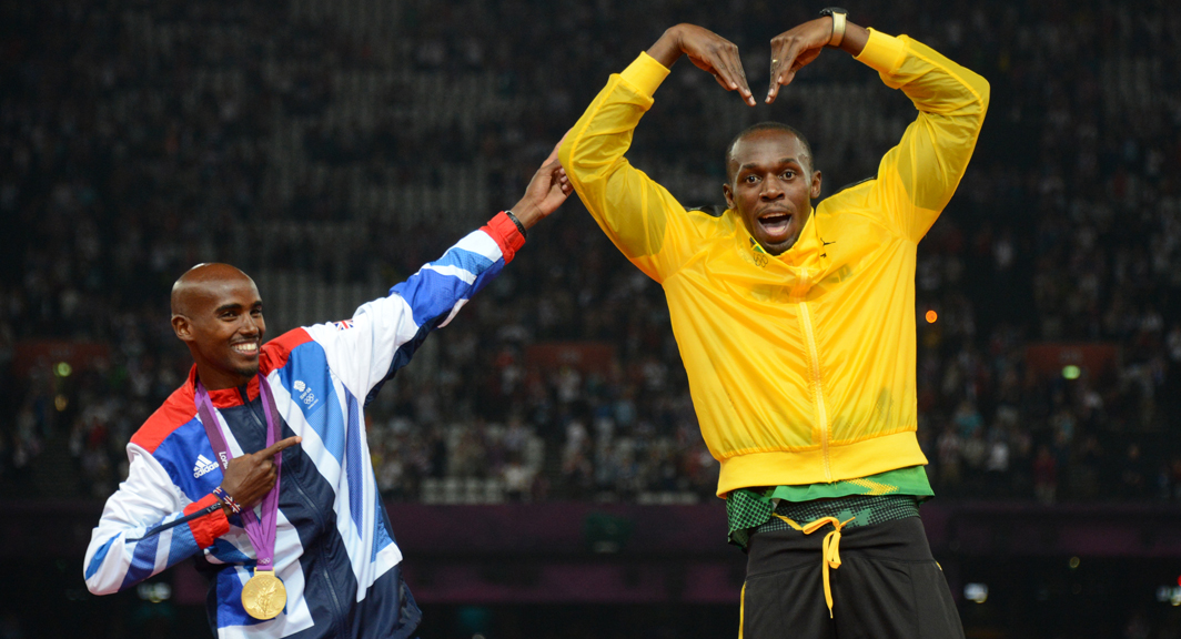 Bolt and Farah swap poses (Getty)