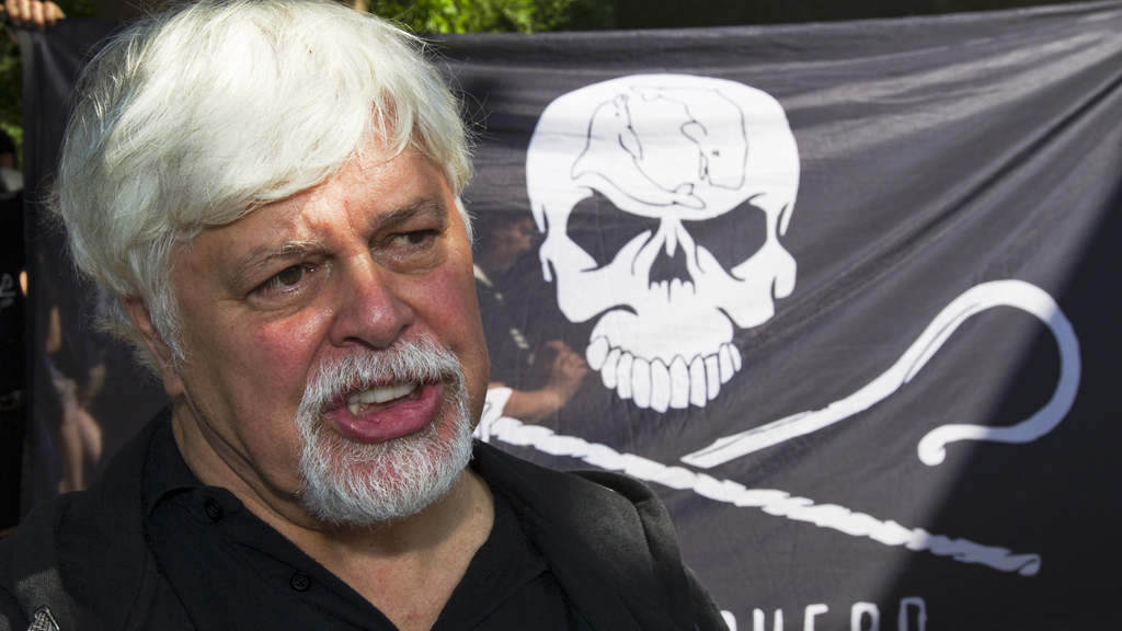 Paul Watson, Sea Shepherd founder (R)