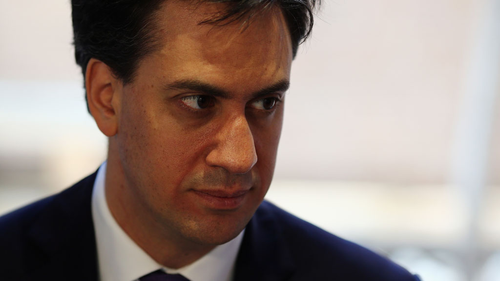 Ed Miliband vows to increase compeitition by forcing banks to sell branches