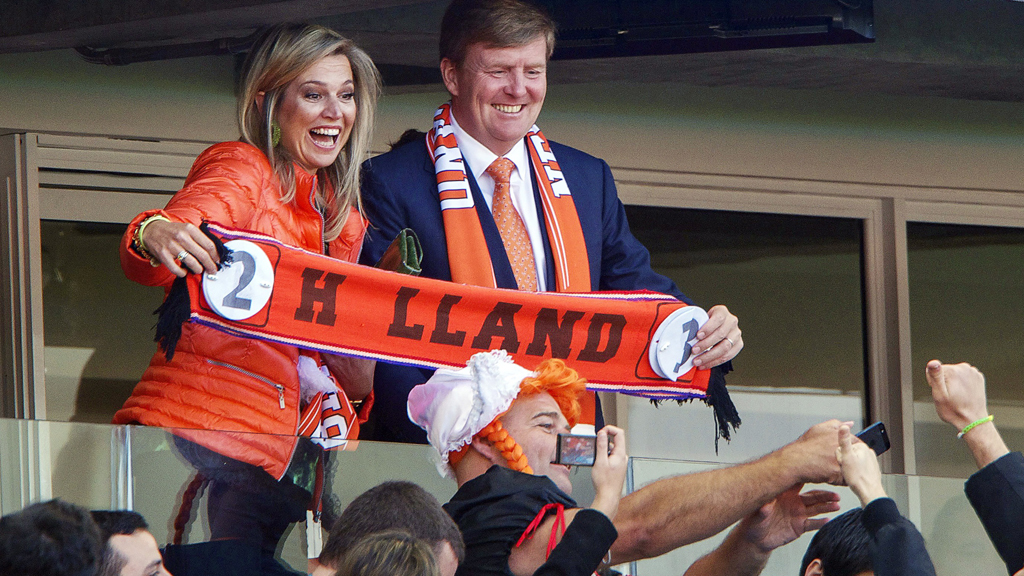 The Dutch king and queen supporting the national football team during the 2014 World Cup (Getty)