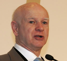 Former LSE director Sir Howard Davies (Reuters)