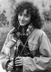 Actress Jennifer Beals, who rose to fame in 1980s film Flashdance, sports a Sony Walkman. (Gwtty)