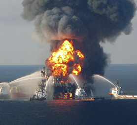 Fire at Deepwater Horizon (Reuters)