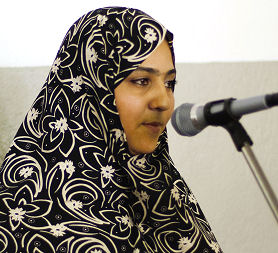 An Afghan woman campaigns during the Afghan elections.