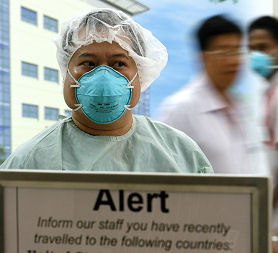 Swine flu monitored at airports (credit:Reuters)