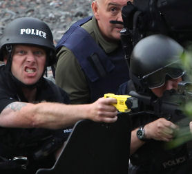 Police used Taser guns to deal with suicide gunman Raoul Moat. (Credit: Getty)